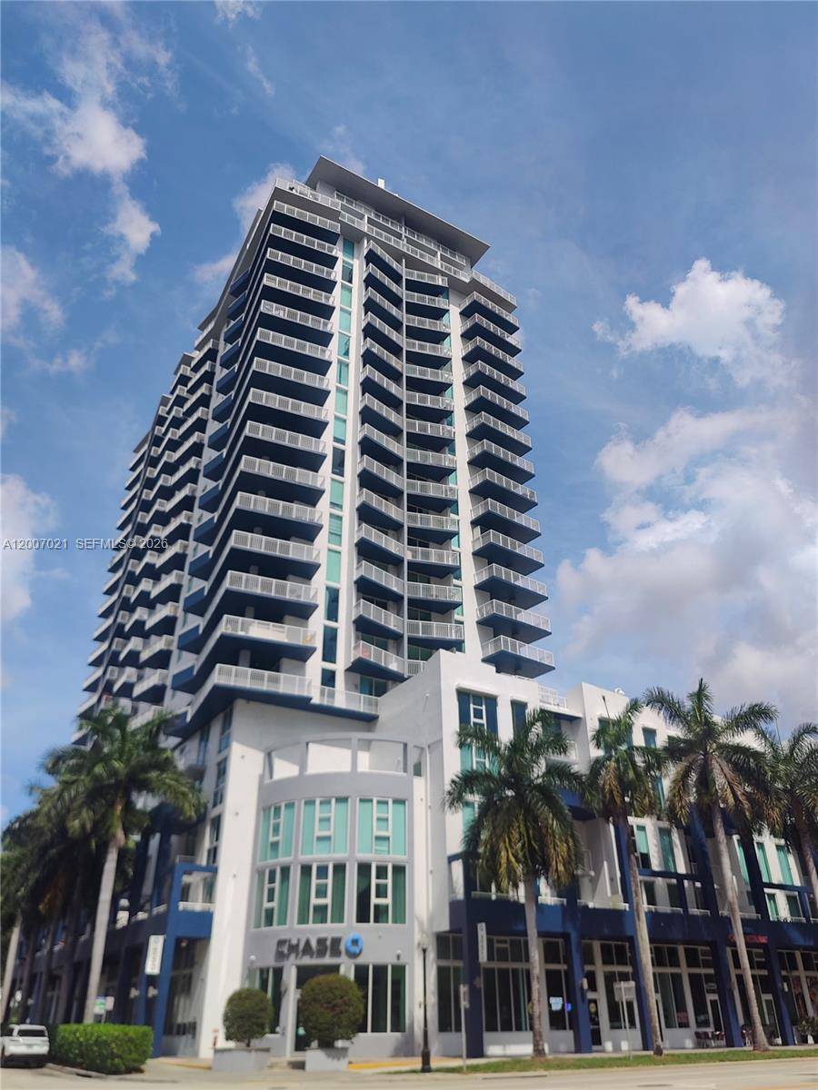 275 NE 18th StMiami - 1800 BISCAYNE PLAZA CONDO condo unit 1801 - picture