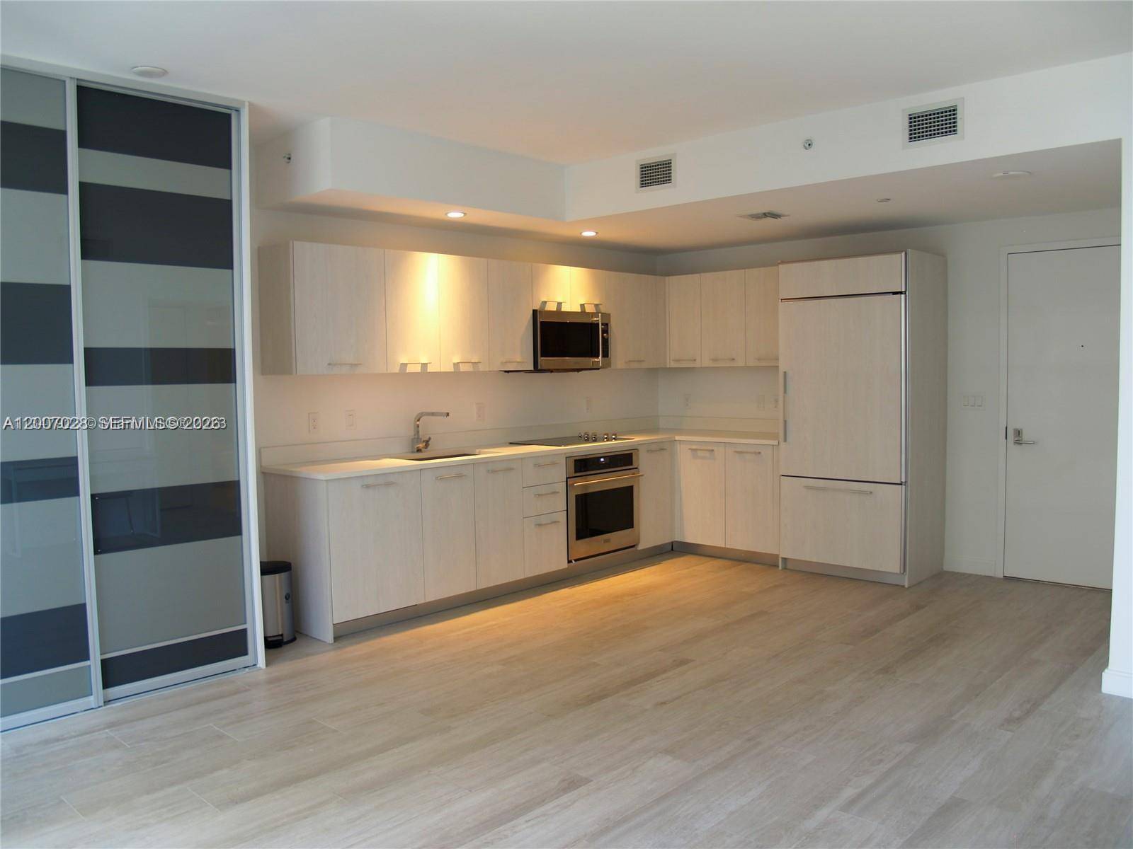 55 SW 9th StMiami - Condo/Co-Op/Annual,Condo condo unit 2502 - picture