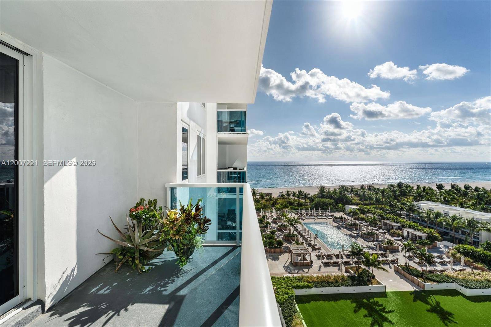 2301 Collins AveMiami Beach - Condo/Co-Op/Annual,Condo condo unit 902 - picture