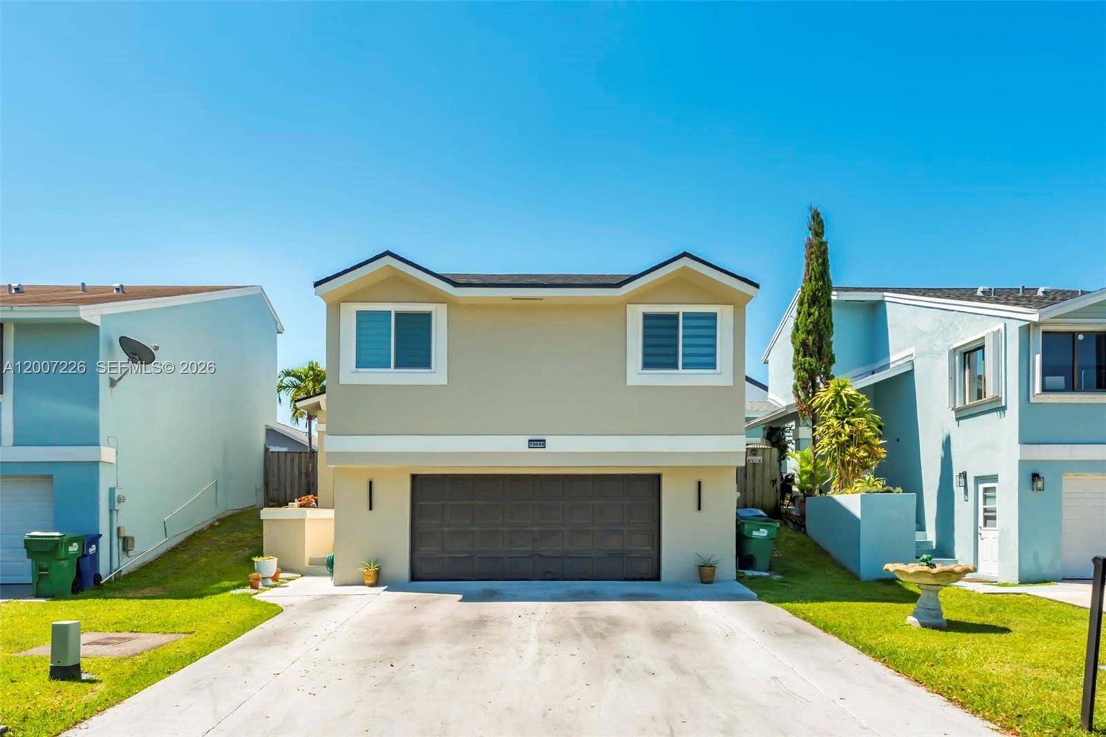 10048 SW 221st StCutler Bay - picture