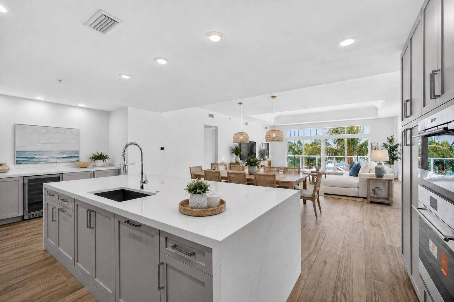 176 LakePalm Beach Shores - HAVN Residences and Yacht condo unit 1-302 - picture