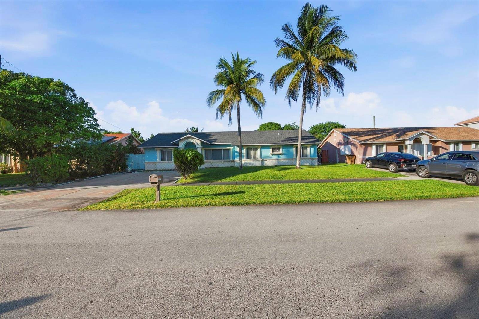 561 NE 38thDeerfield Beach - picture
