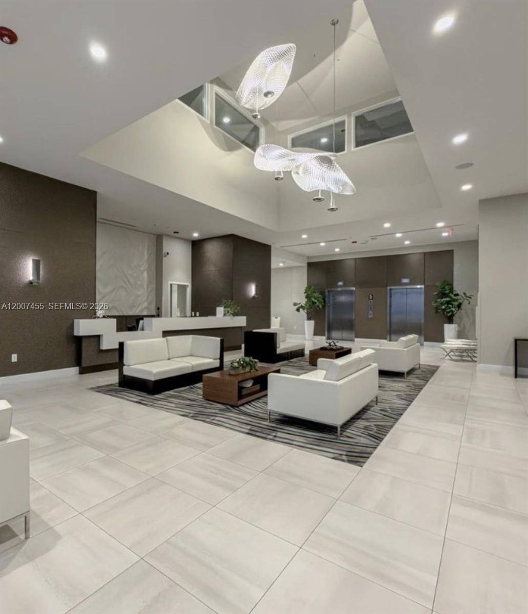 7825 NW 107th AveDoral - MIDTOWN AT DORAL condo unit 221 - picture