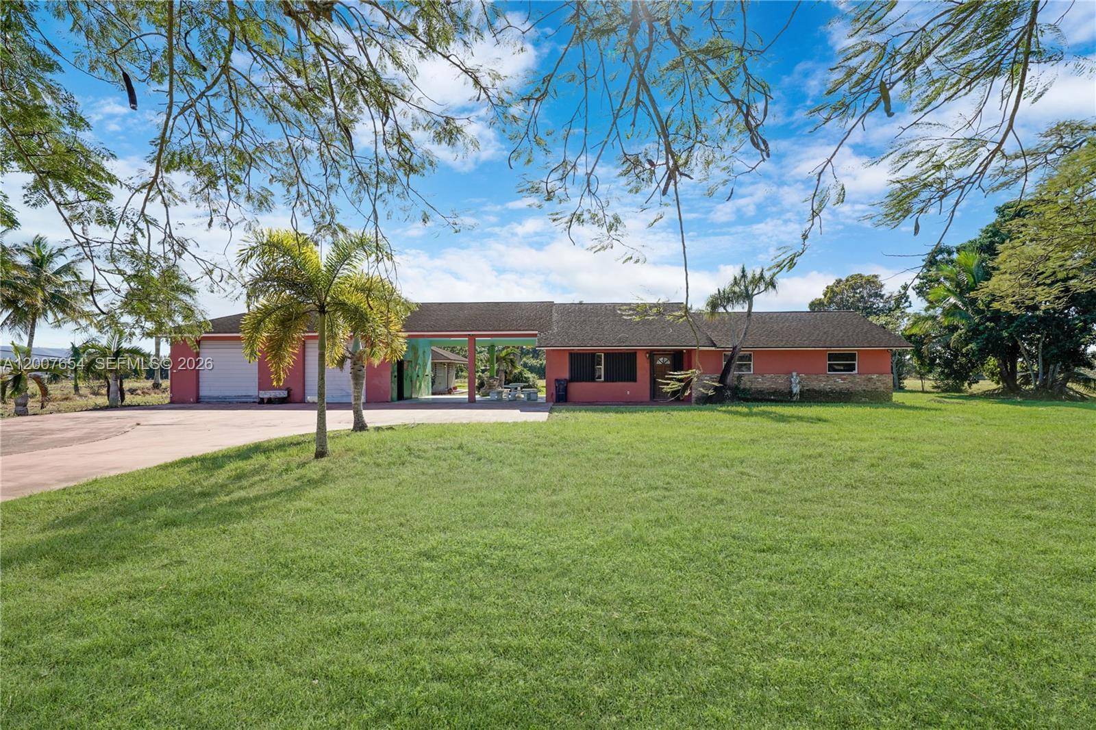 20000 SW 216th StMiami - picture