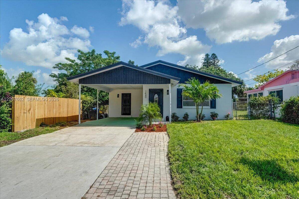 1480 W 36th StRiviera Beach - picture