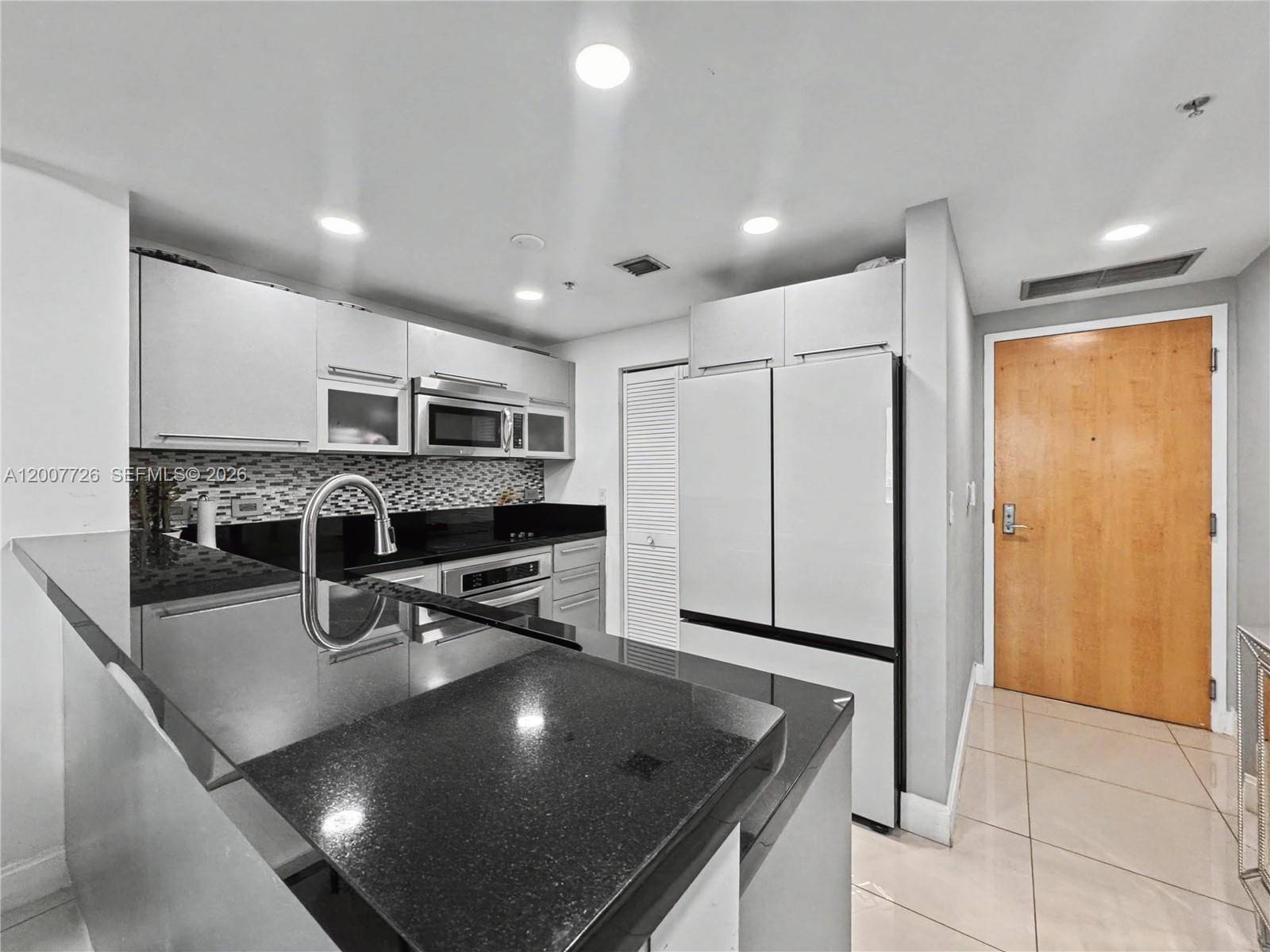 253 NE 2nd StMiami - Condo/Co-Op/Seasonal,Condo condo unit 1003 - picture