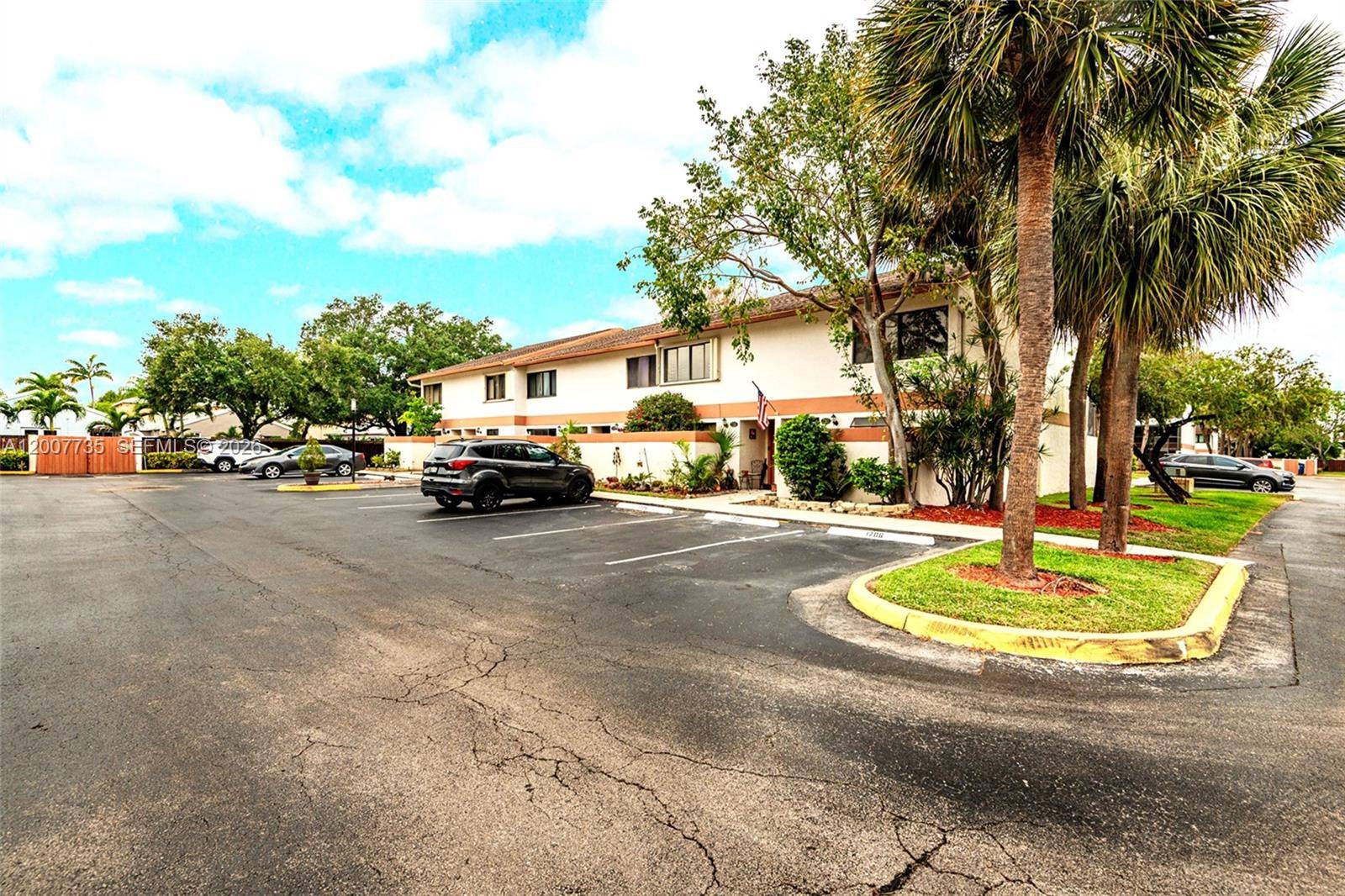7111 SW 42nd PlDavie - picture