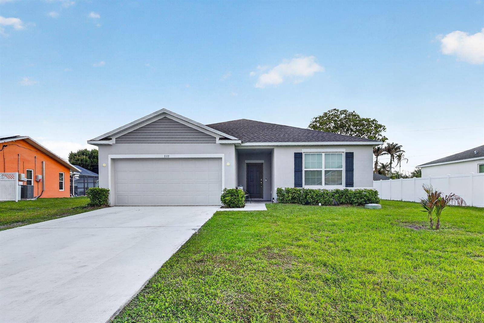 535 SW ButlerPort St. Lucie - picture