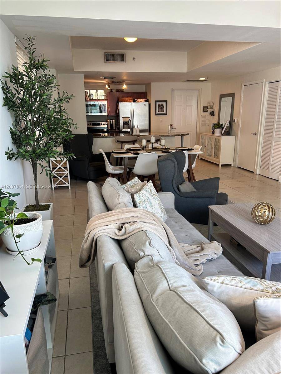 7275 SW 90th StMiami - Condo/Co-Op/Annual,Condo condo unit C612 - picture