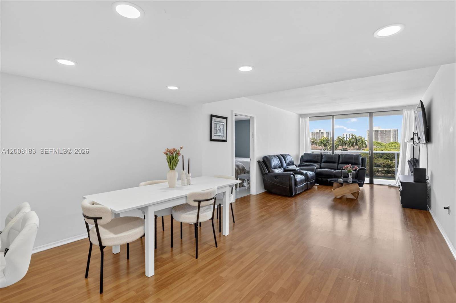 3675 N Country Club DrAventura - AVENTURA ELDORADO CONDO condo unit 410 - picture
