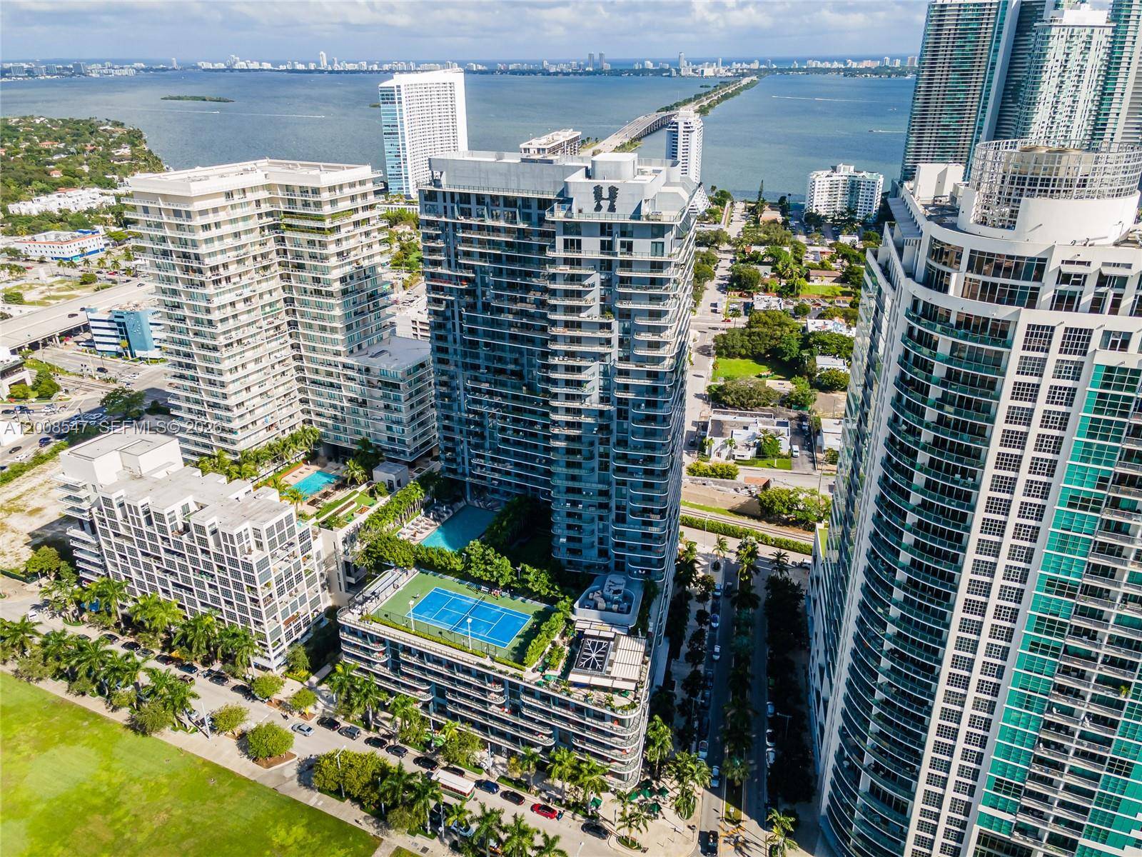 121 NE 34th StMiami - Condo 5+ Stories,Condo condo unit 2810 - picture