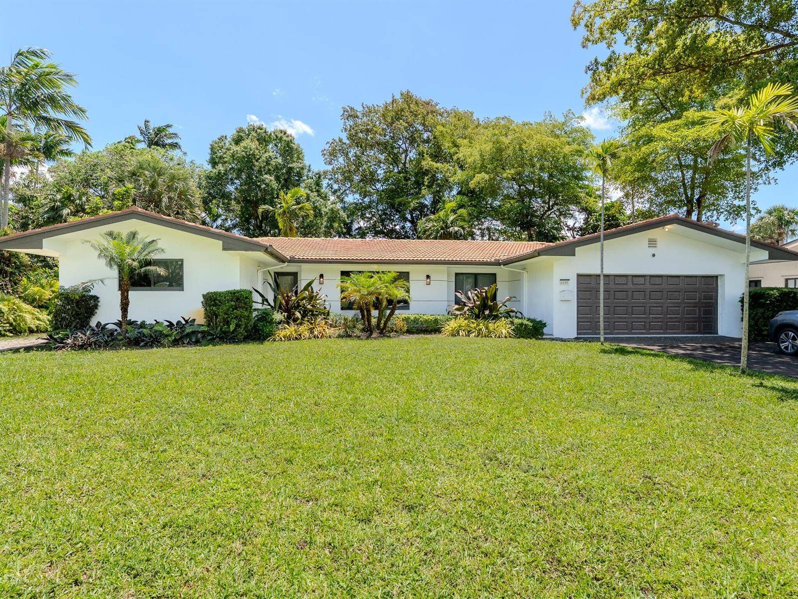 4190 SW 4thPlantation - picture