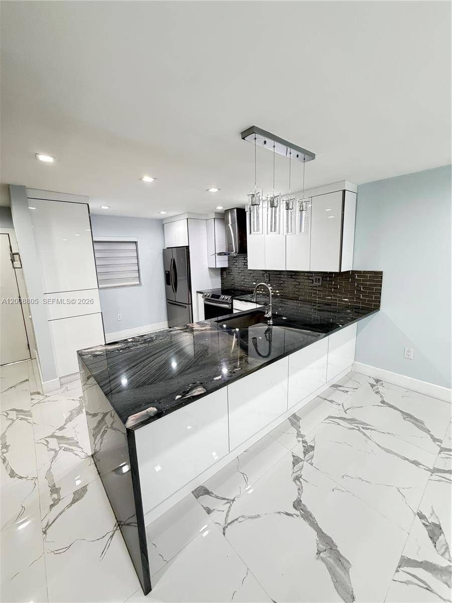 1100 W 35th StHialeah - Condo 1-4 Stories,Condo condo unit 4 - picture