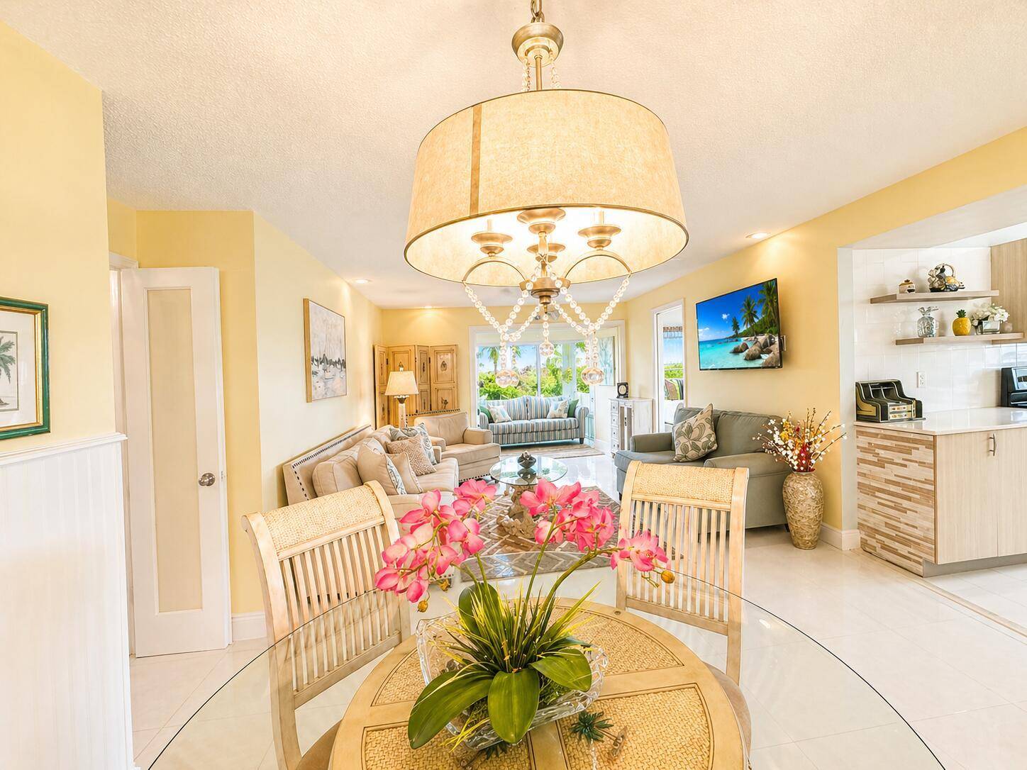 12 Colonial ClubBoynton Beach - COLONIAL CLUB CONDO SEC 2,Colonial Club condo unit 305 - picture