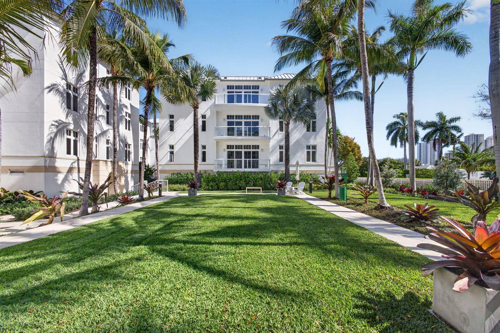 182 LakePalm Beach Shores - HAVN,HAVN RESIDENCES AND condo unit 5-301 - picture