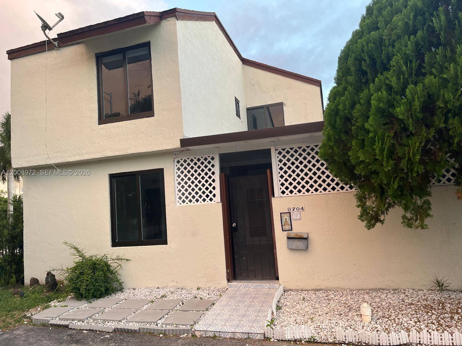 9704 NW 6th TerMiami - Townhouse condo unit 9704 - picture