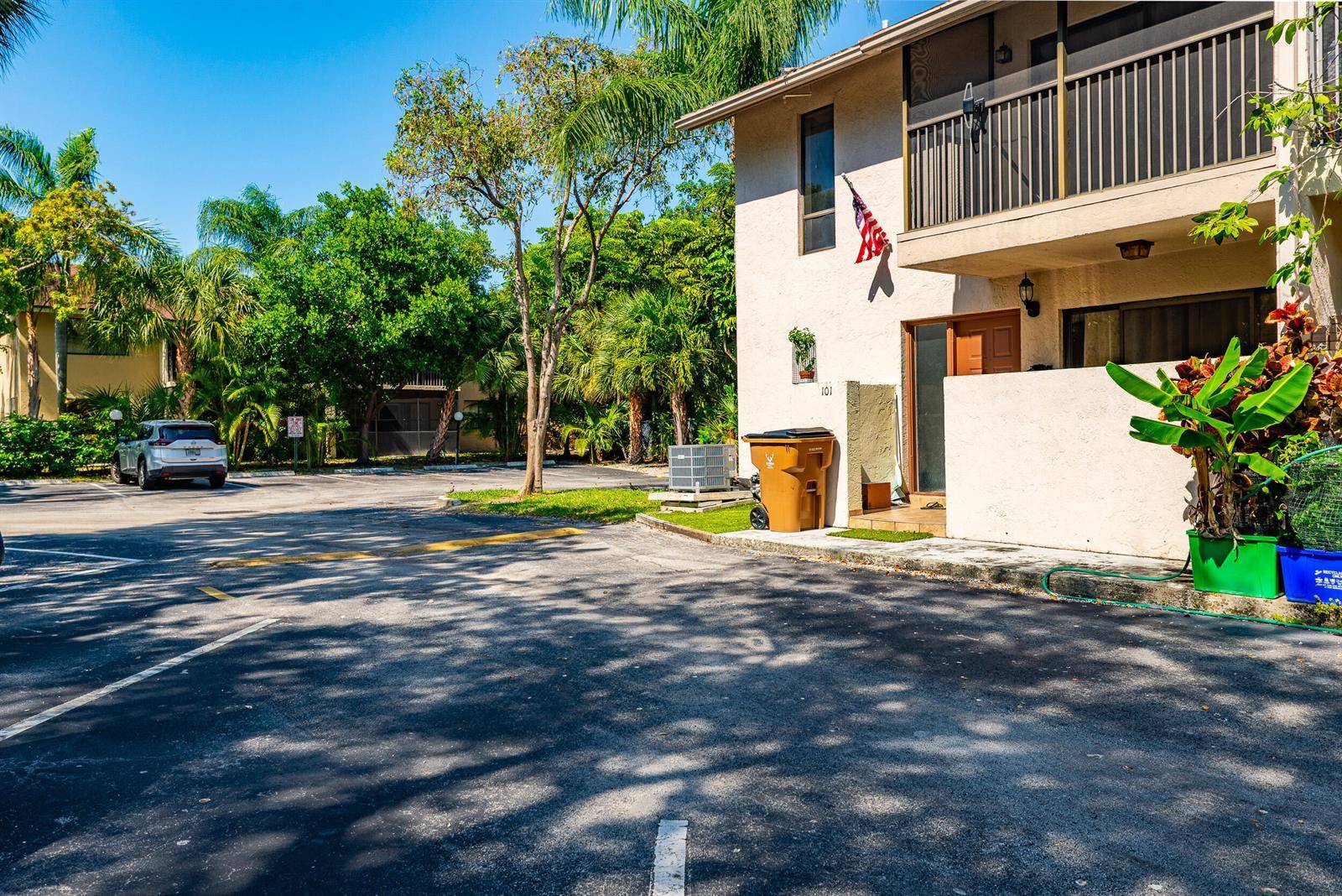 740 SE 1stDeerfield Beach - Townhouse condo unit 101 - picture