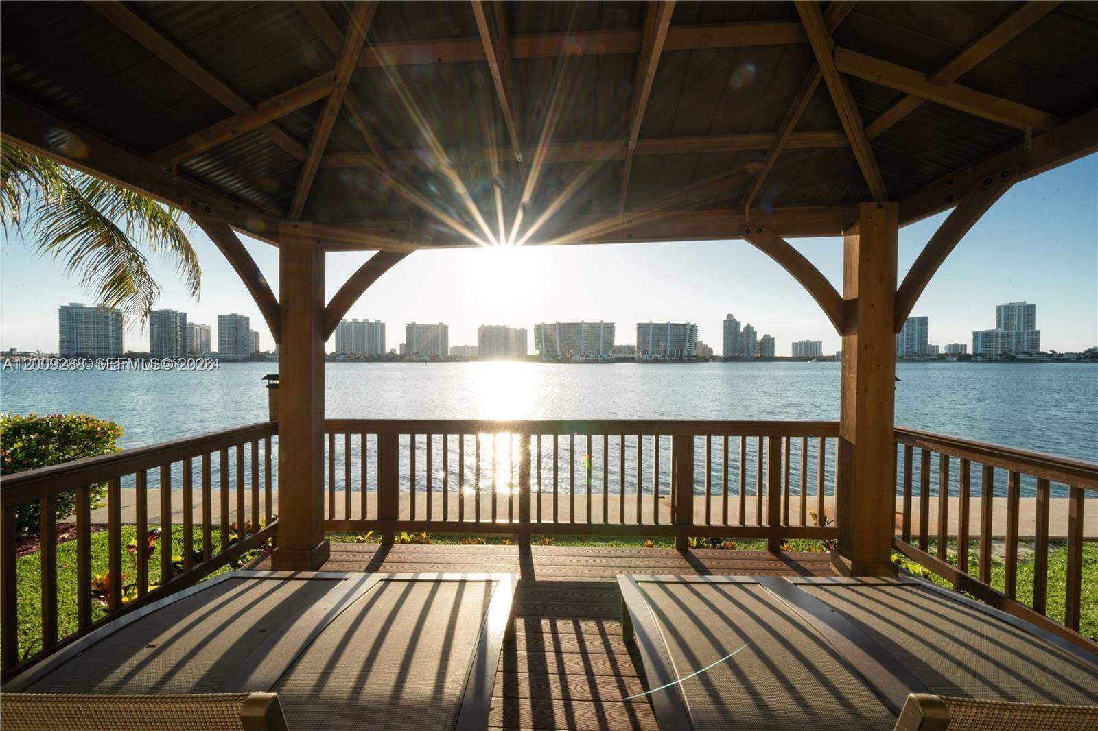 18100 N Bay RdSunny Isles Beach - Apartments-Seasonal,Condo condo unit 504 - picture