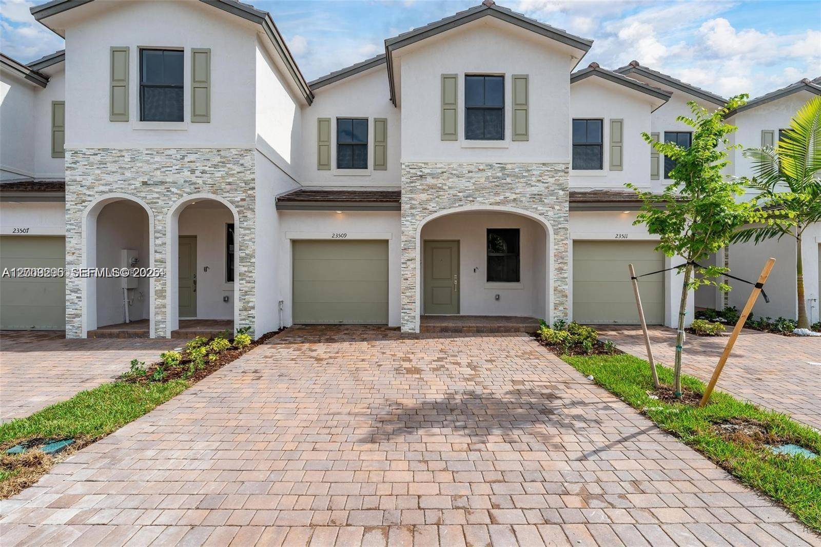 23509 SW 129th PathHomestead - picture