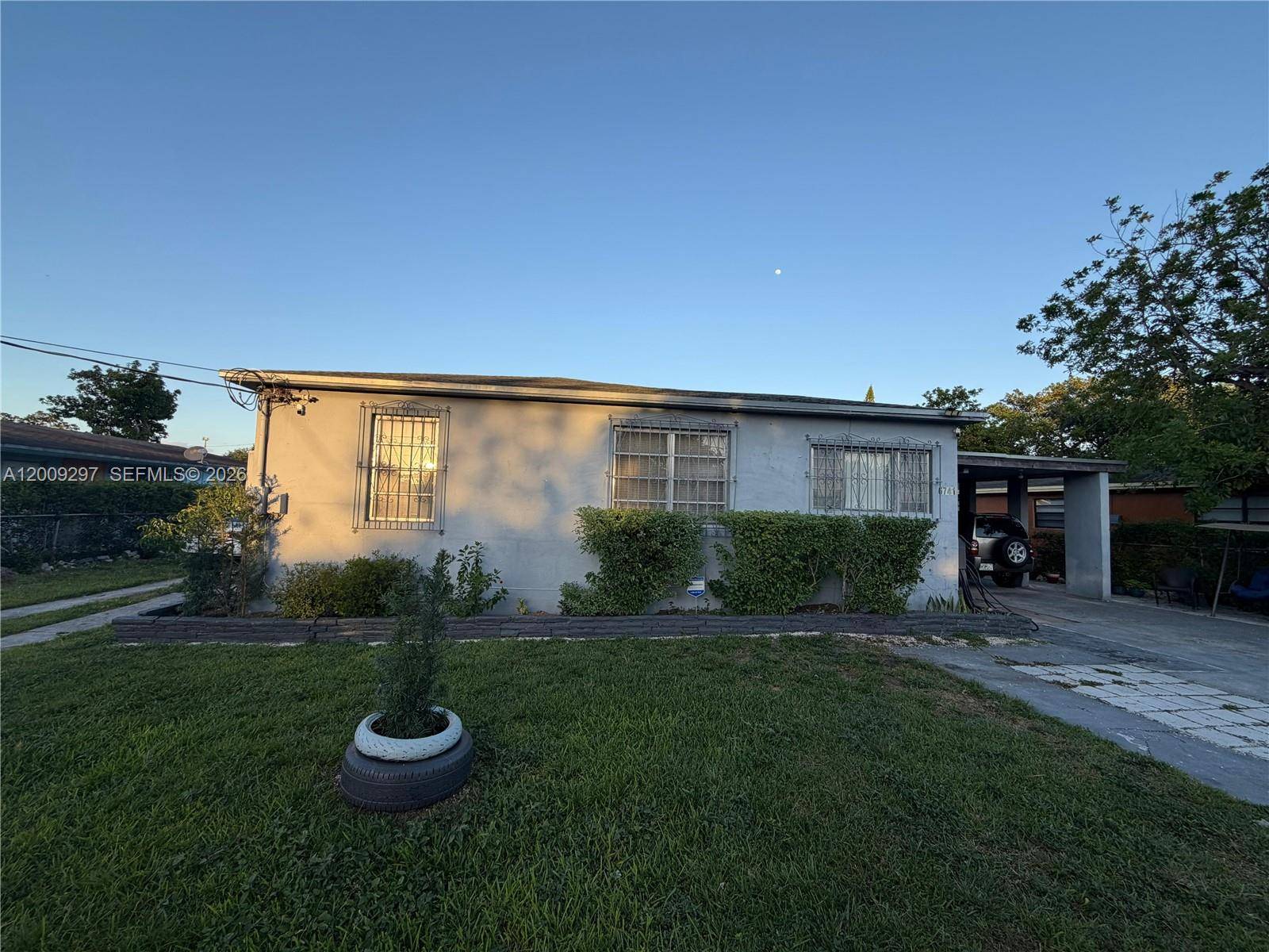 6741 NW 6th CtMiami - picture