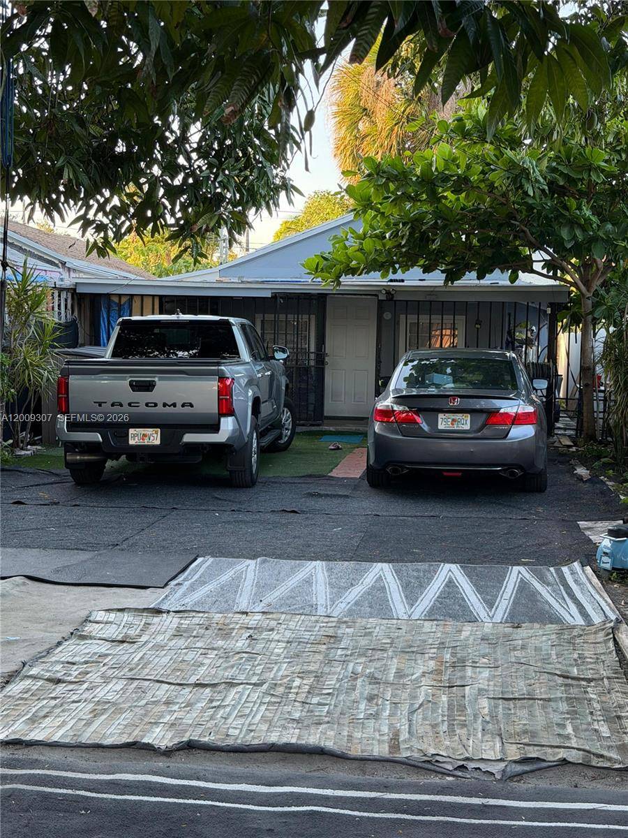 1111 NW 26th StMiami - picture