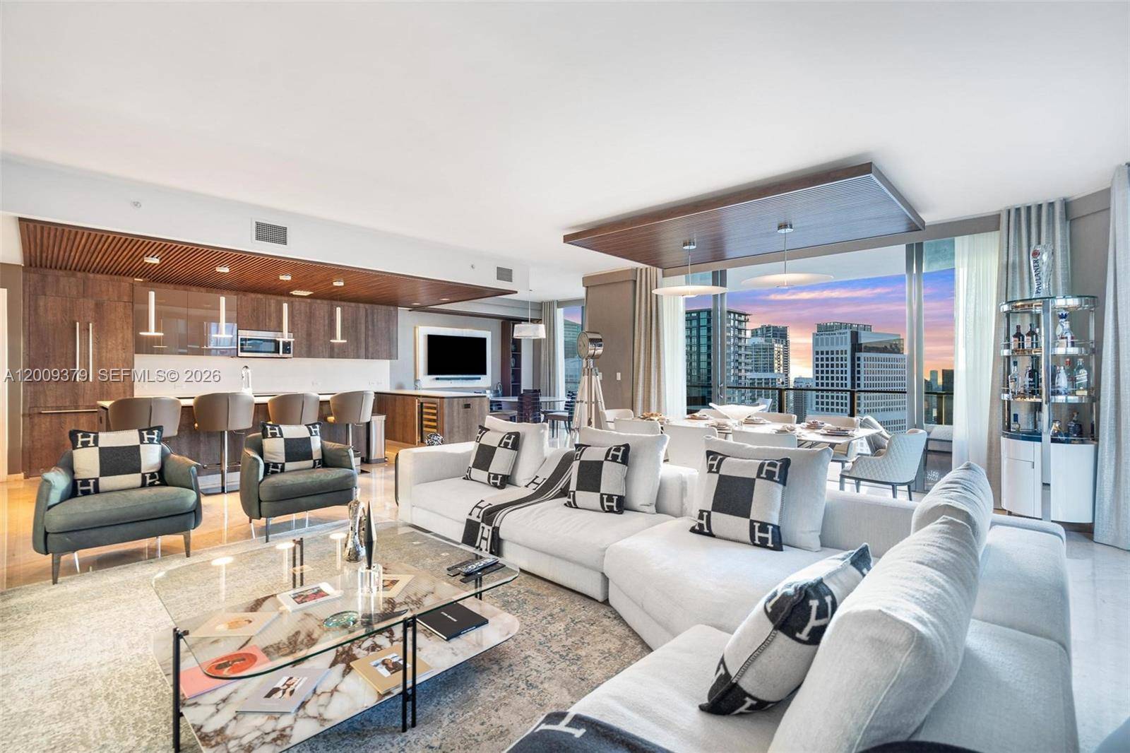 88 SW 7th StMiami - Condo 5+ Stories,Condo condo unit 3801 - picture