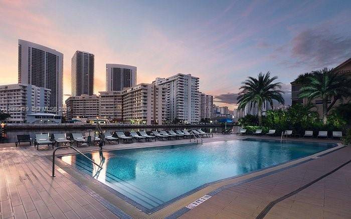 2602 E Hallandale Beach BlvdHallandale Beach - Condo-Hotel,Condo condo unit R1708 - picture