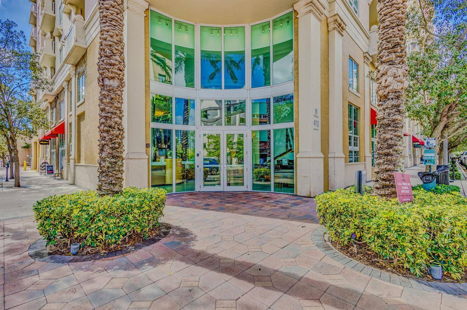 410 EverniaWest Palm Beach - WHITNEY CONDO condo unit 630 - picture