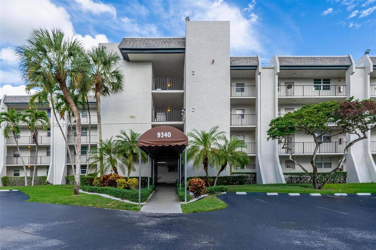 9340 Lagoon PlDavie - Condo 1-4 Stories,Condo condo unit 110 - picture