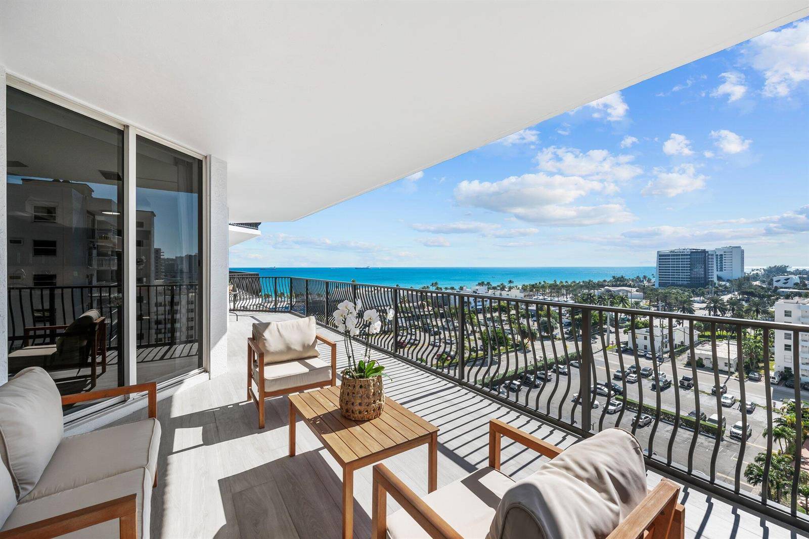 100 S BirchFort Lauderdale - JACKSON TOWER LAS OLAS CON,Jackson Tower Las Ol condo unit 1004 - picture