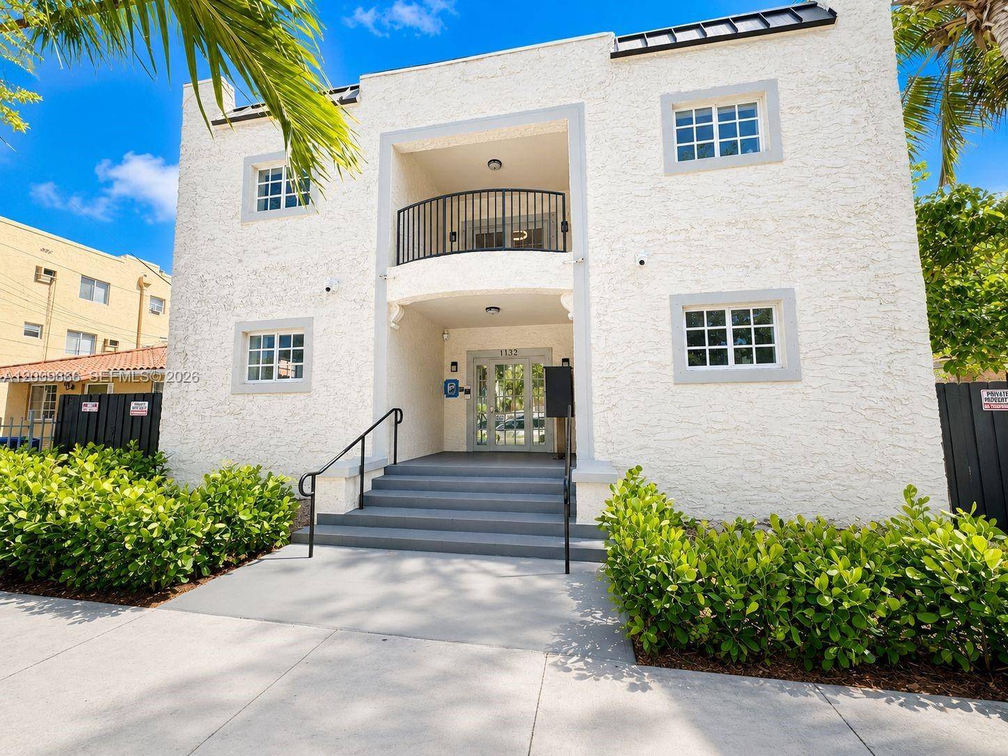 1132 NW 3rd StMiami - picture