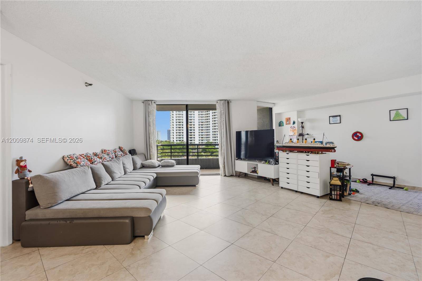 3300 NE 191st StAventura - Condo 5+ Stories,Condo condo unit 609 - picture