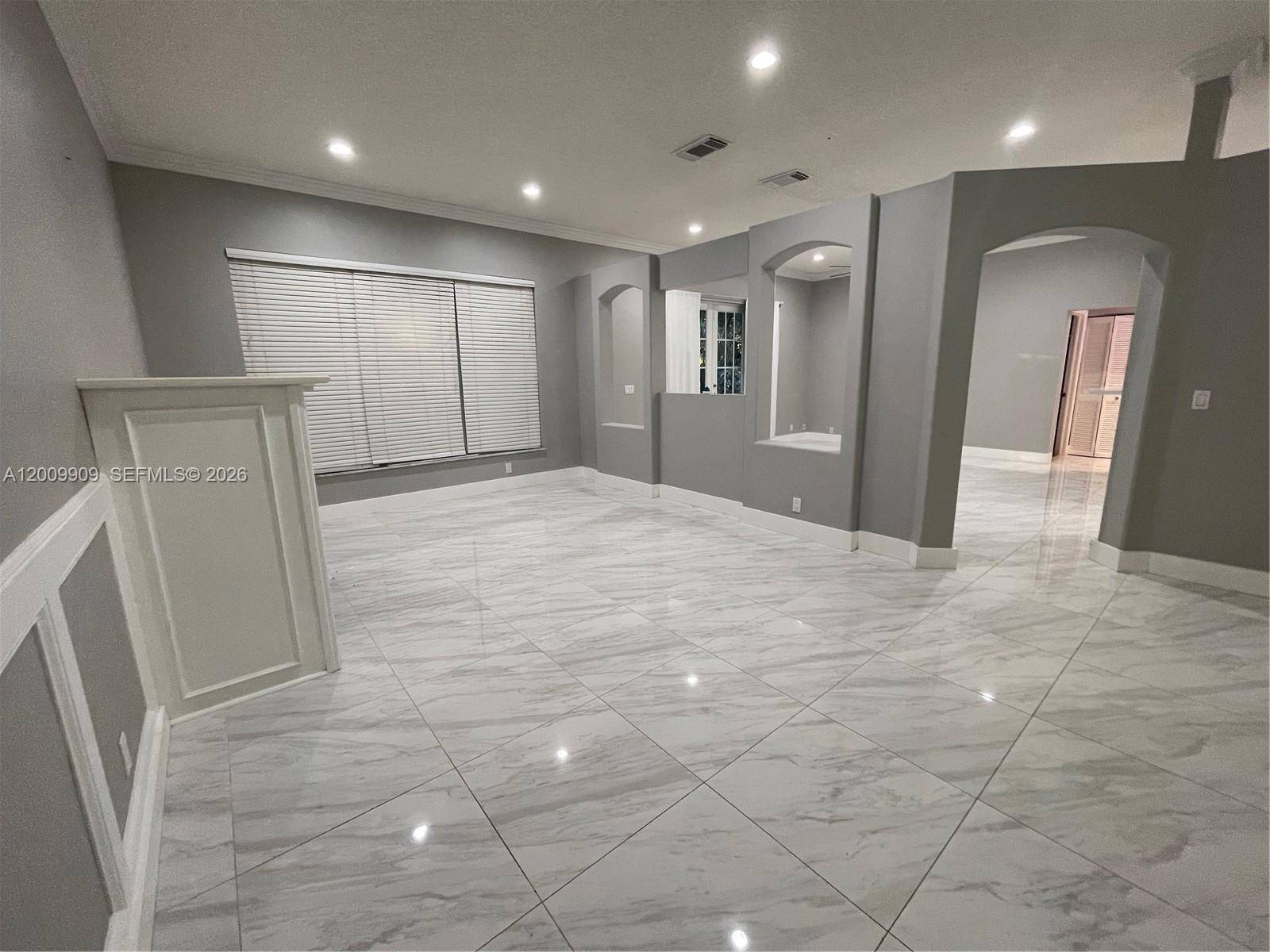 5263 SW 34th WayHollywood - picture