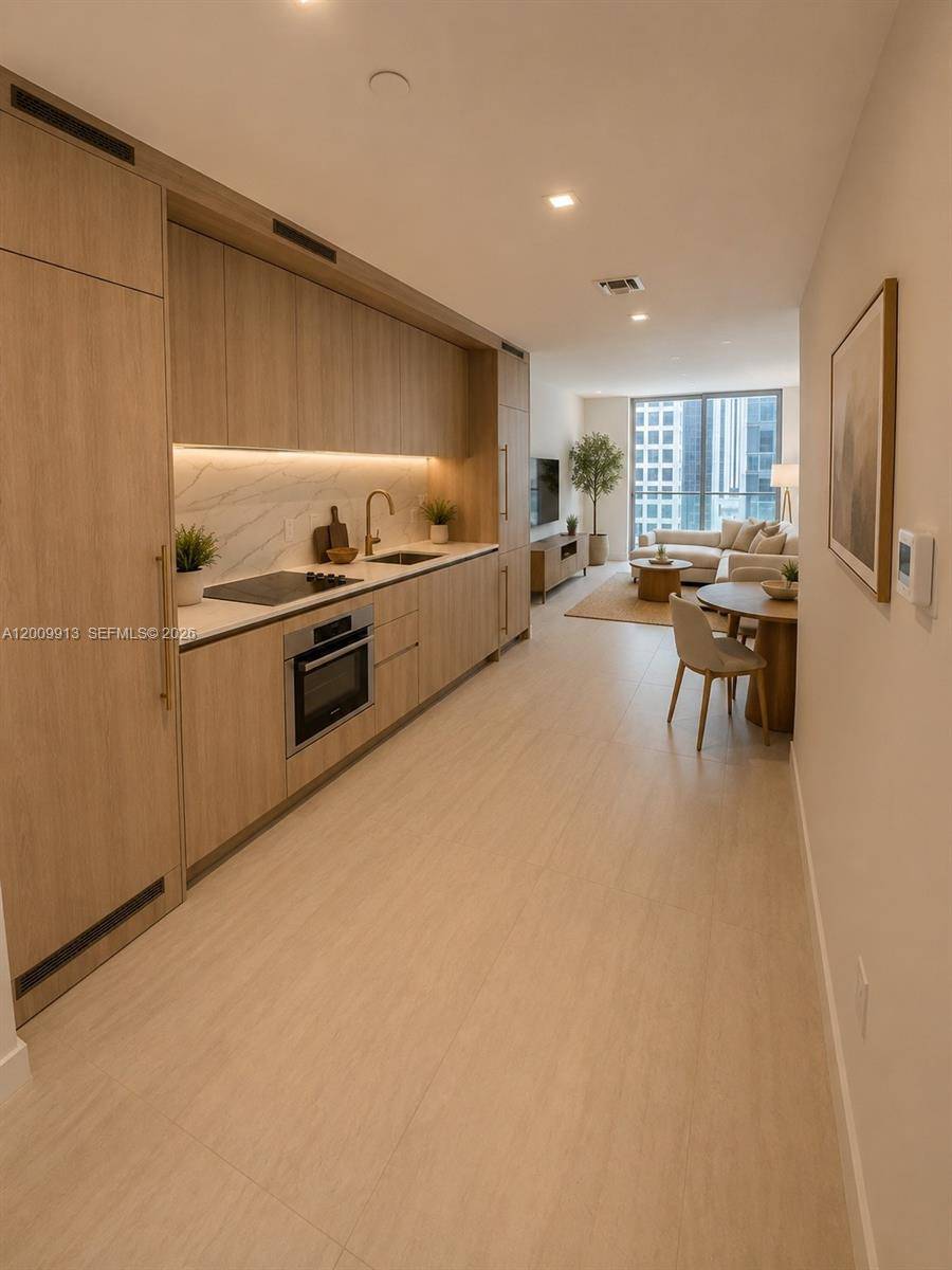 77 SE 5TH STMiami - Condo/Co-Op/Annual,Condo condo unit 1811 - picture