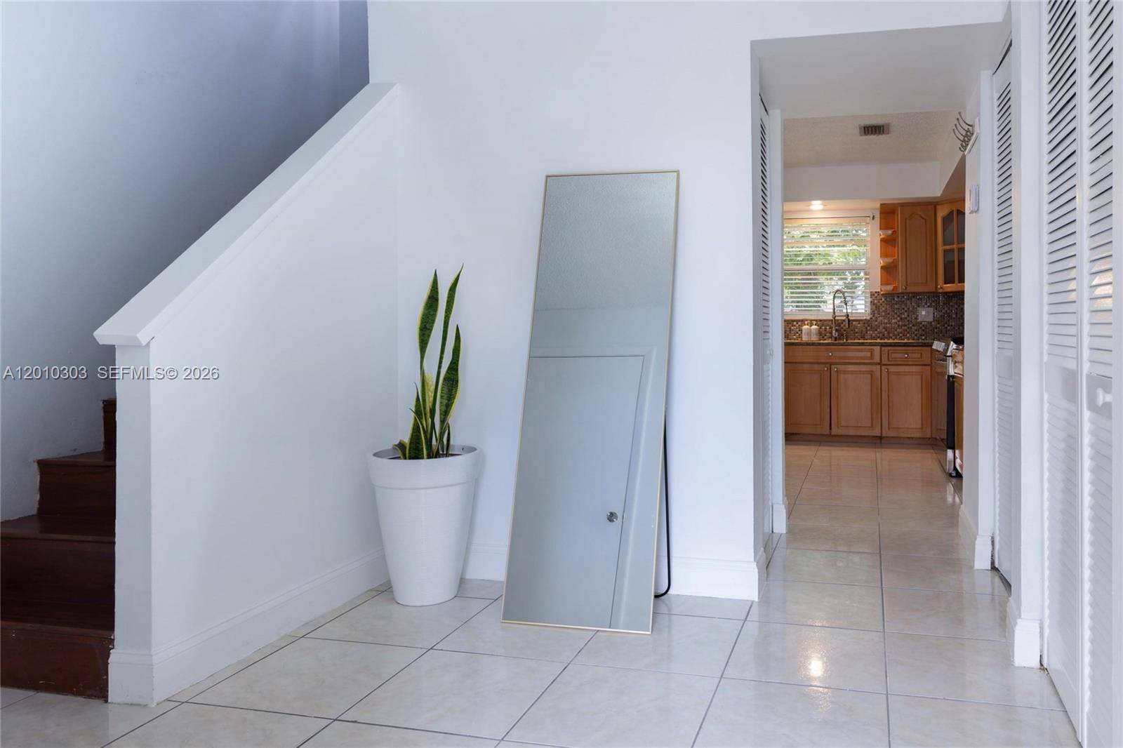 9470 Atlantic StMiramar - picture