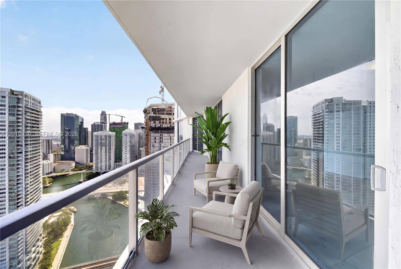 185 SW 7th StMiami - LATITUDE ON THE RIVER CON condo unit 4209 - picture