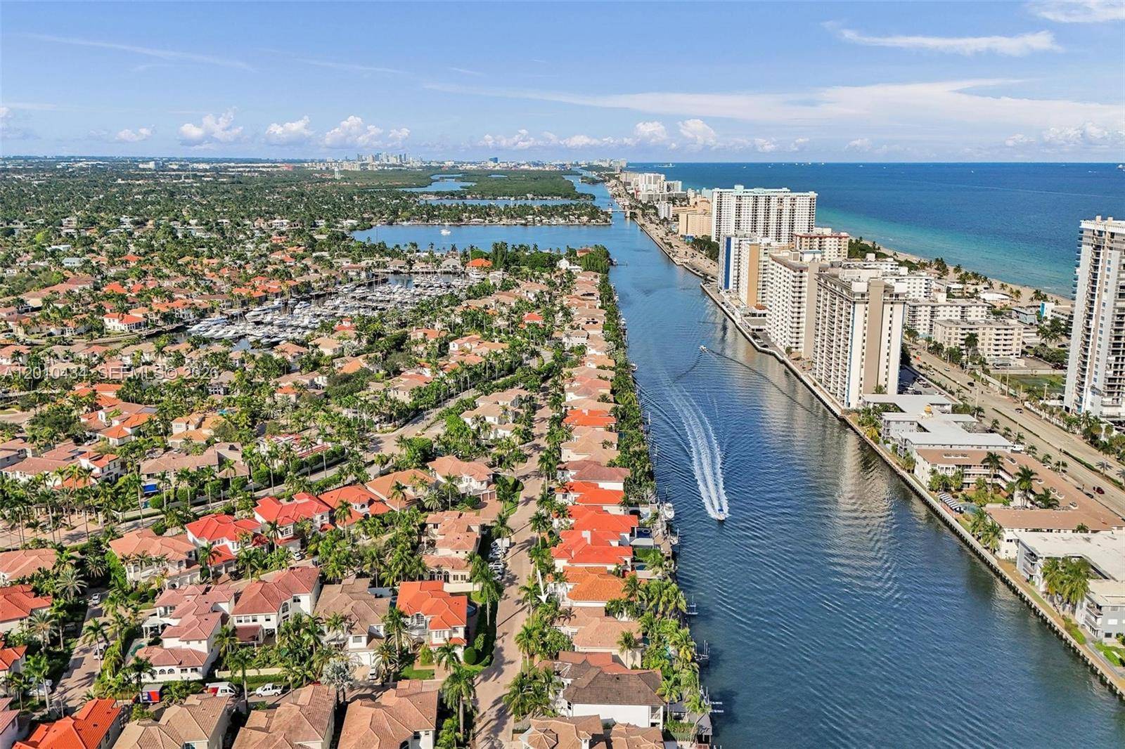 1575 Windjammer WayHollywood - picture