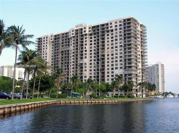 18151 NE 31st CtAventura - Condo/Co-Op/Annual,Condo condo unit 1417 - picture