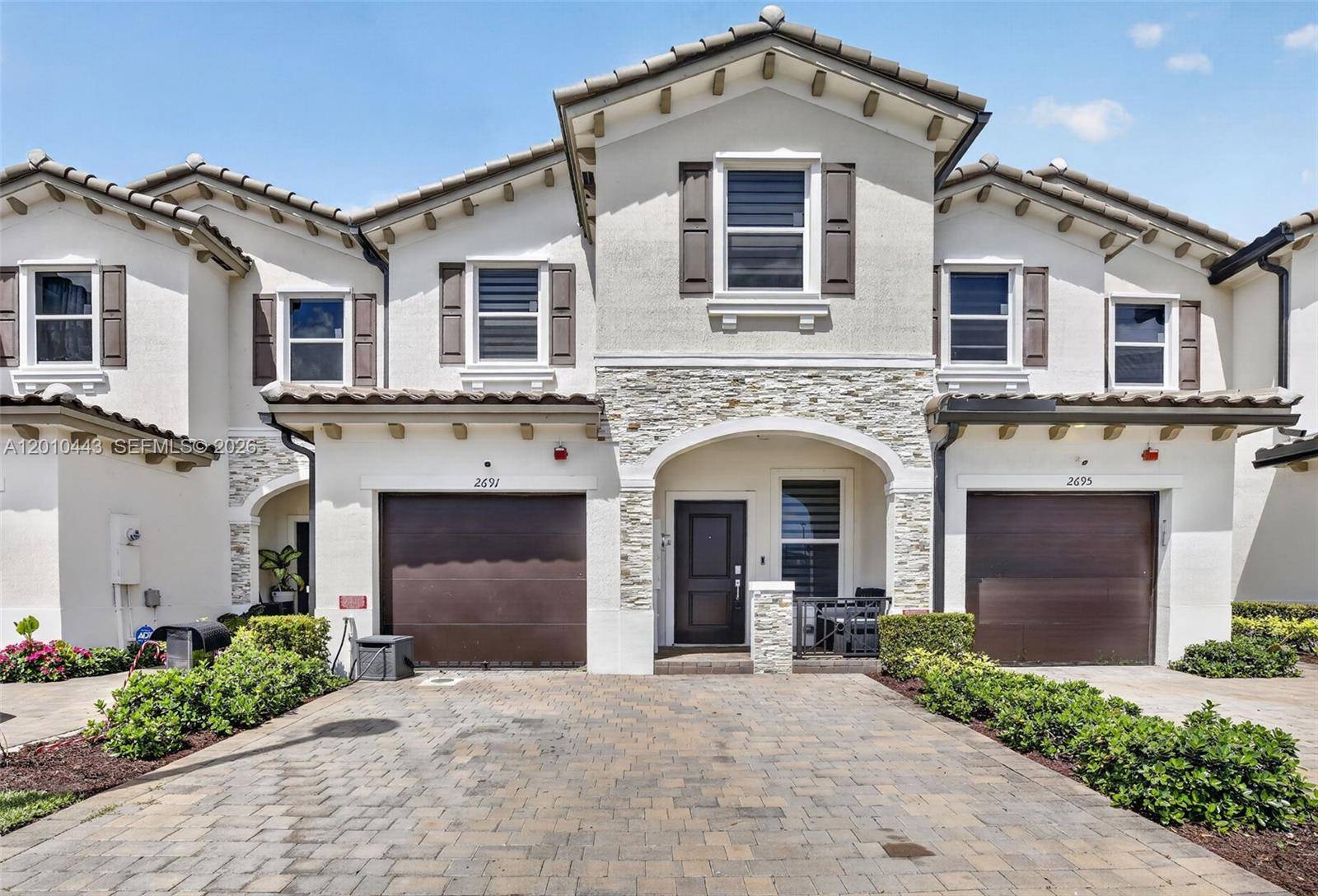 2691 NW 55th WayLauderhill - picture
