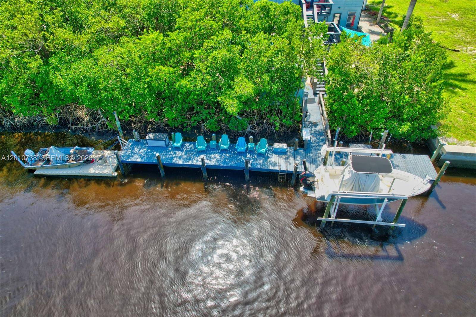 936 Panther Creek LnEverglades City - picture
