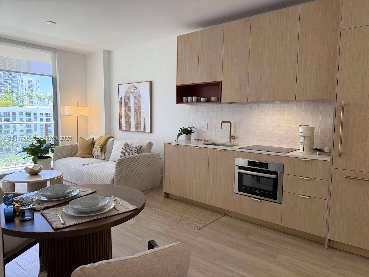 90 NE 32Miami - Condo/Co-Op/Seasonal,Condo condo unit 803 - picture