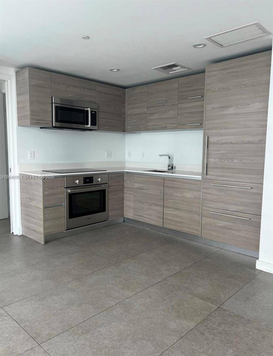 1300 S Miami AveMiami - Condo/Co-Op/Annual,Condo condo unit 1807 - picture