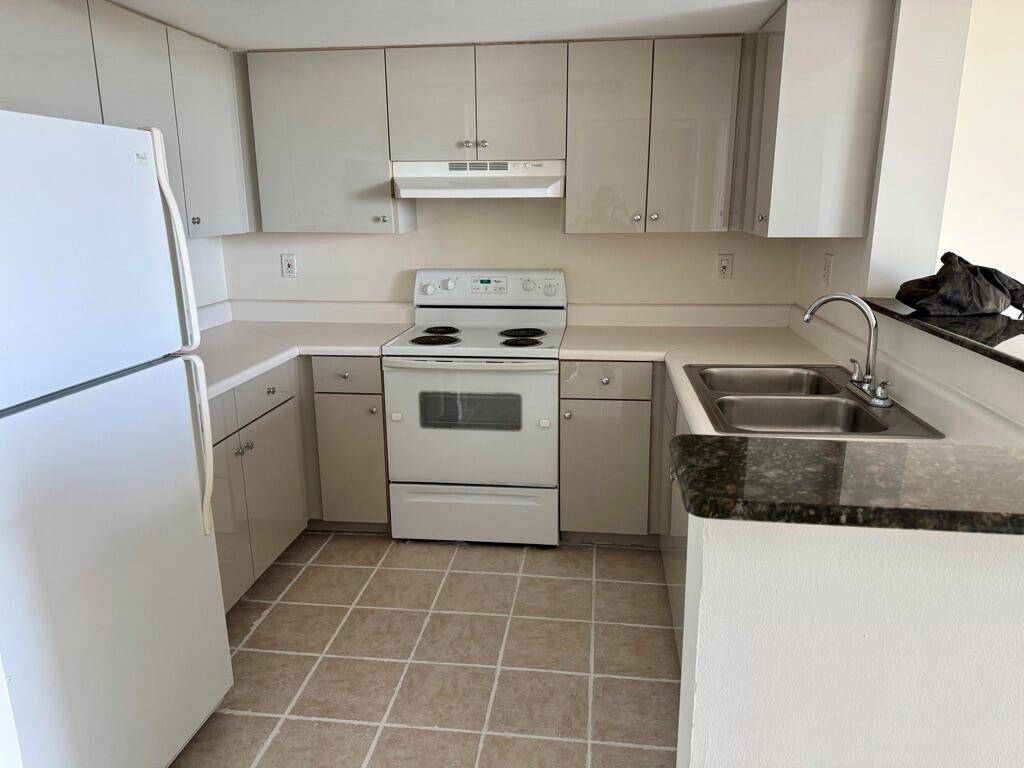 3000 CoralMiami - The Aston Condo,Aston Condo condo unit 1007 - picture