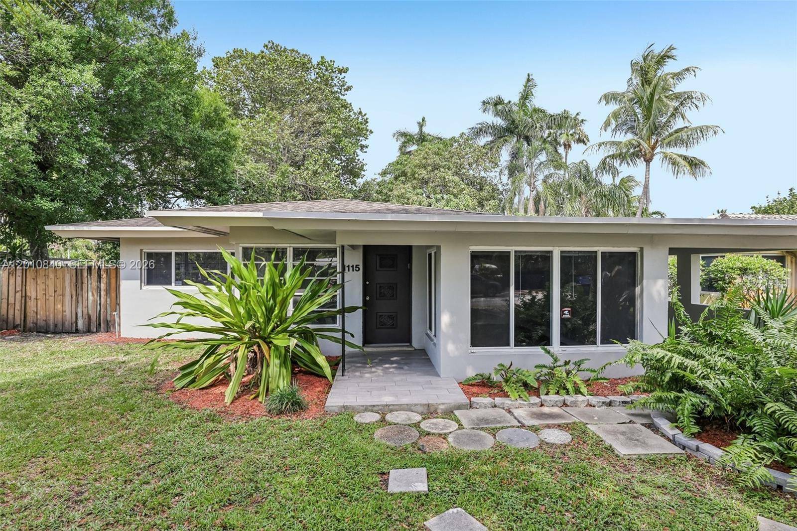 1115 NW 7th AveFort Lauderdale - picture