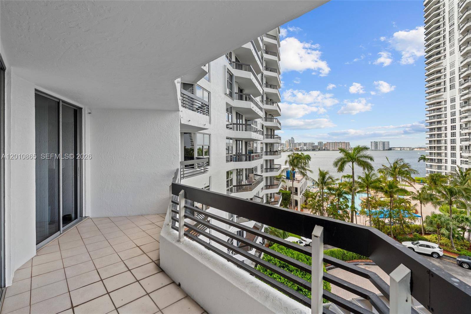 19195 NE 36th CtAventura - Condo 1-4 Stories,Condo condo unit 604 - picture