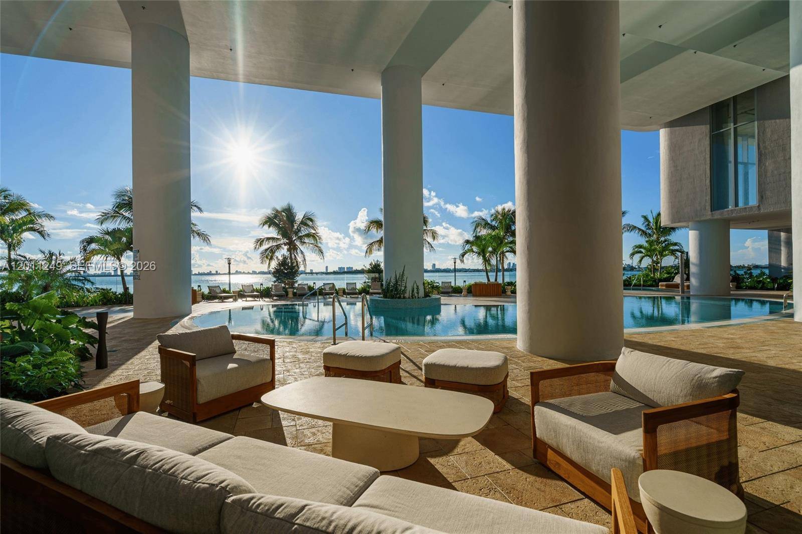 725 NE 24th StMiami - Condo 5+ Stories,Condo condo unit 301 - picture