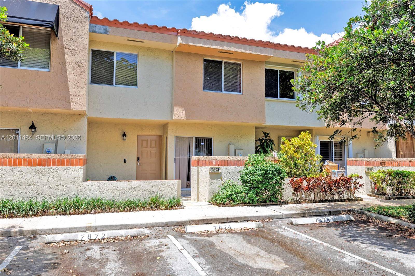 7874 NW 7th CtPlantation - picture