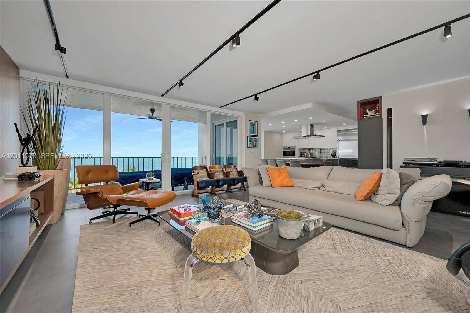 881 Ocean DrKey Biscayne - CASA DEL MAR CONDO condo unit 7D - picture