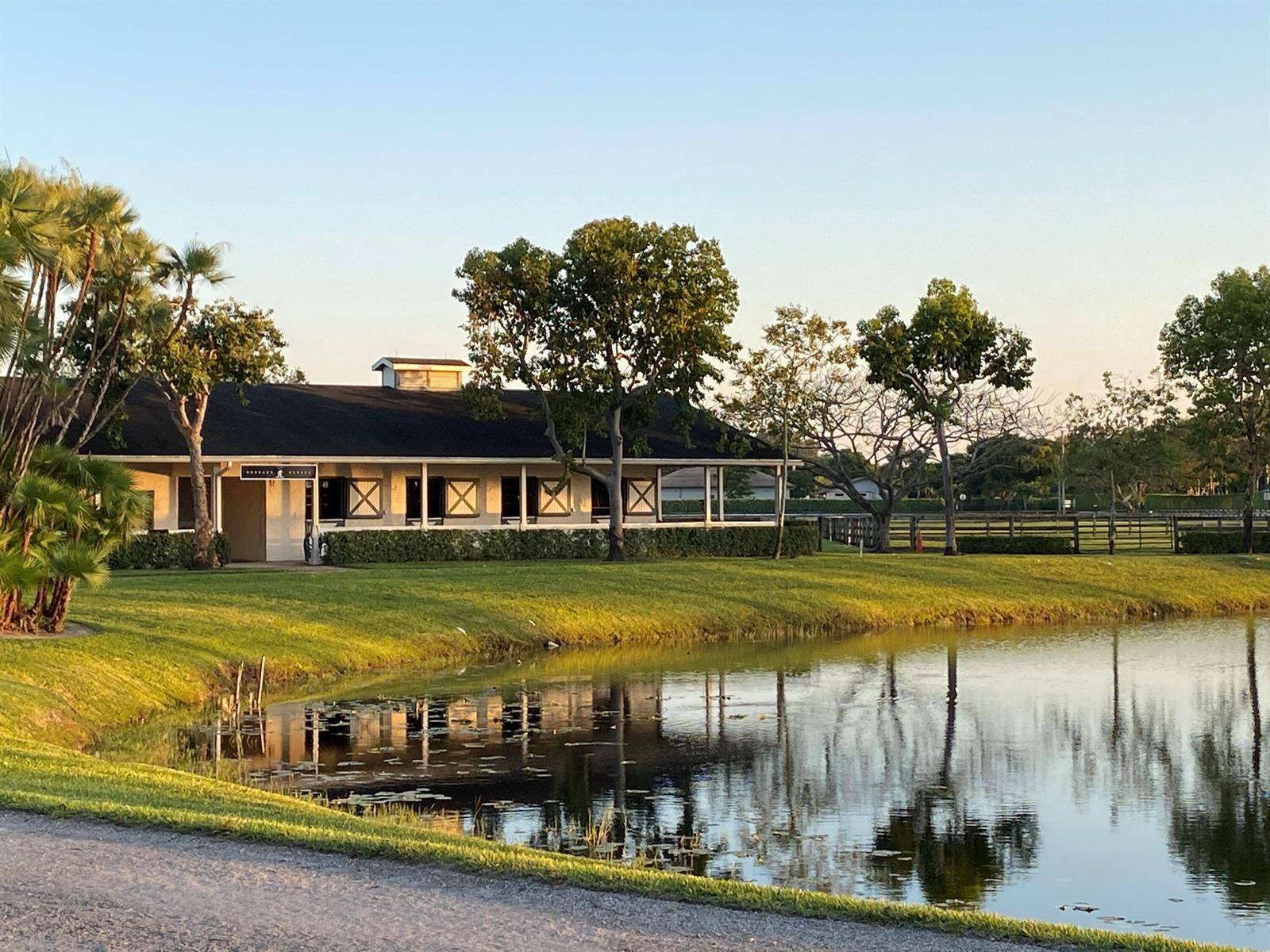 5110 S ShoreWellington - picture