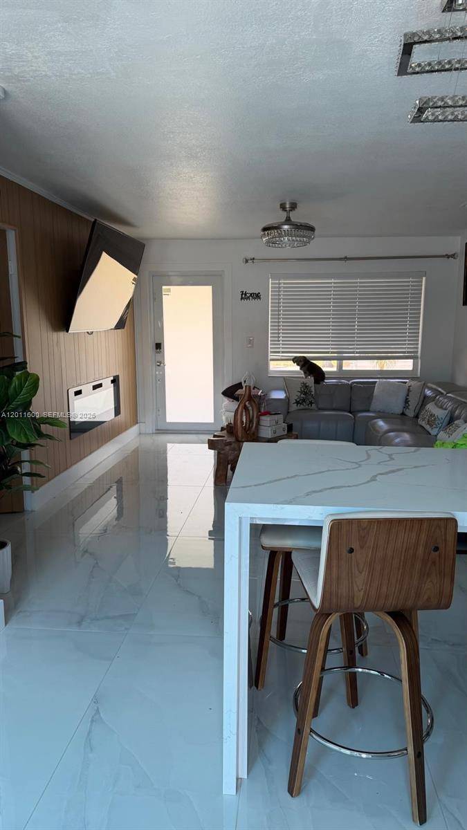 1701 NW 12th AveHomestead - picture